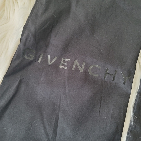 NEW Givenchy Shoe Dustbags - Picture 2 of 5